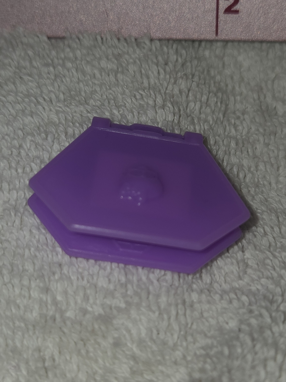 Mattel Monster High Spectra Play Set Replacement Purple Hexagonal Doll Accessory